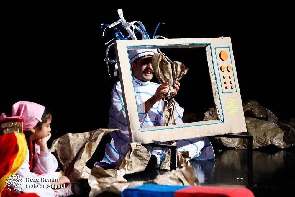 مدیر مرکز تولیدات هنری امید: با دستی پر به جشنواره تئاتر کودک و نوجوان می‌رویم